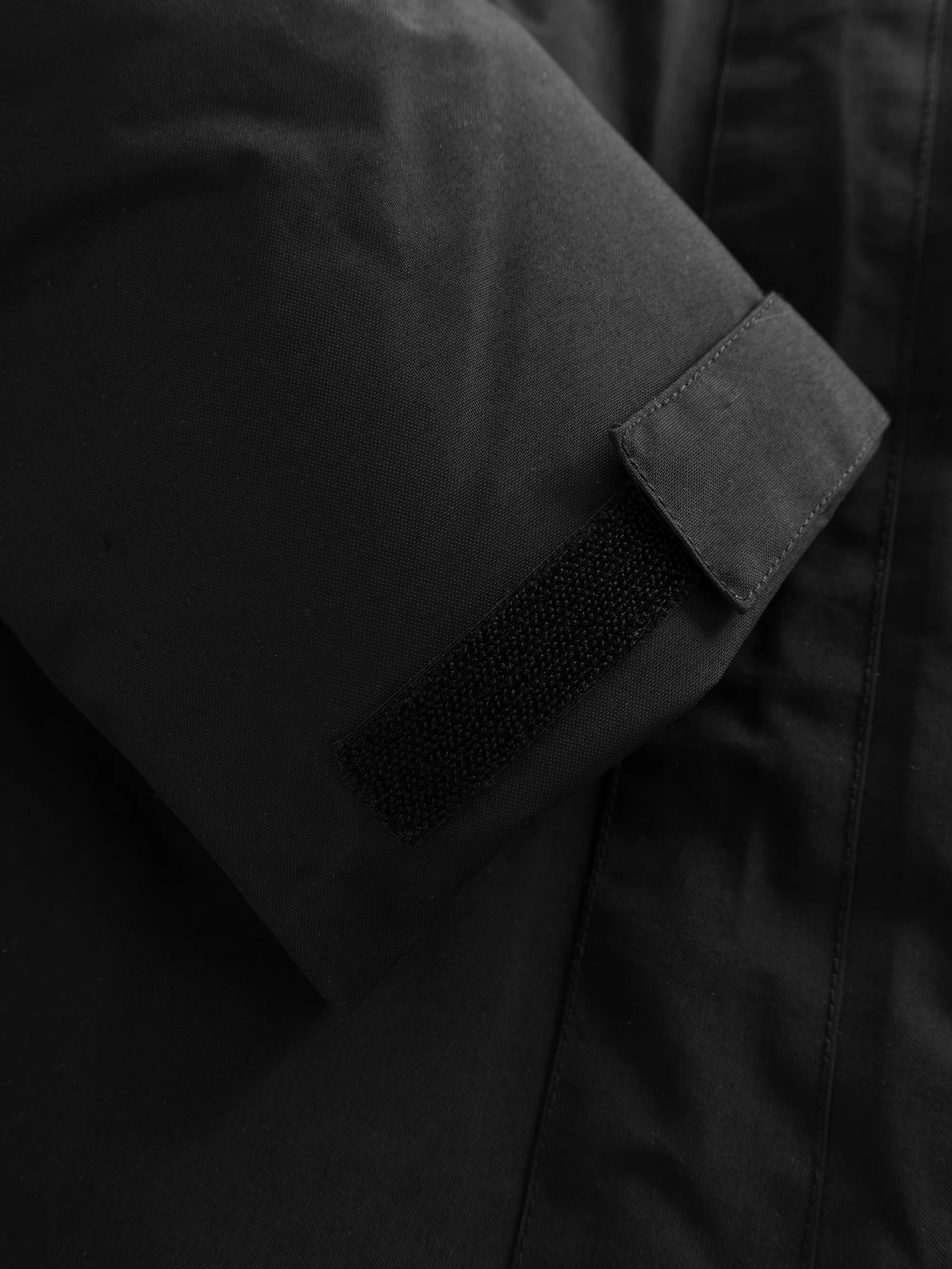 APEX CANVAS™ long padded coat - Black Jet - Image 7