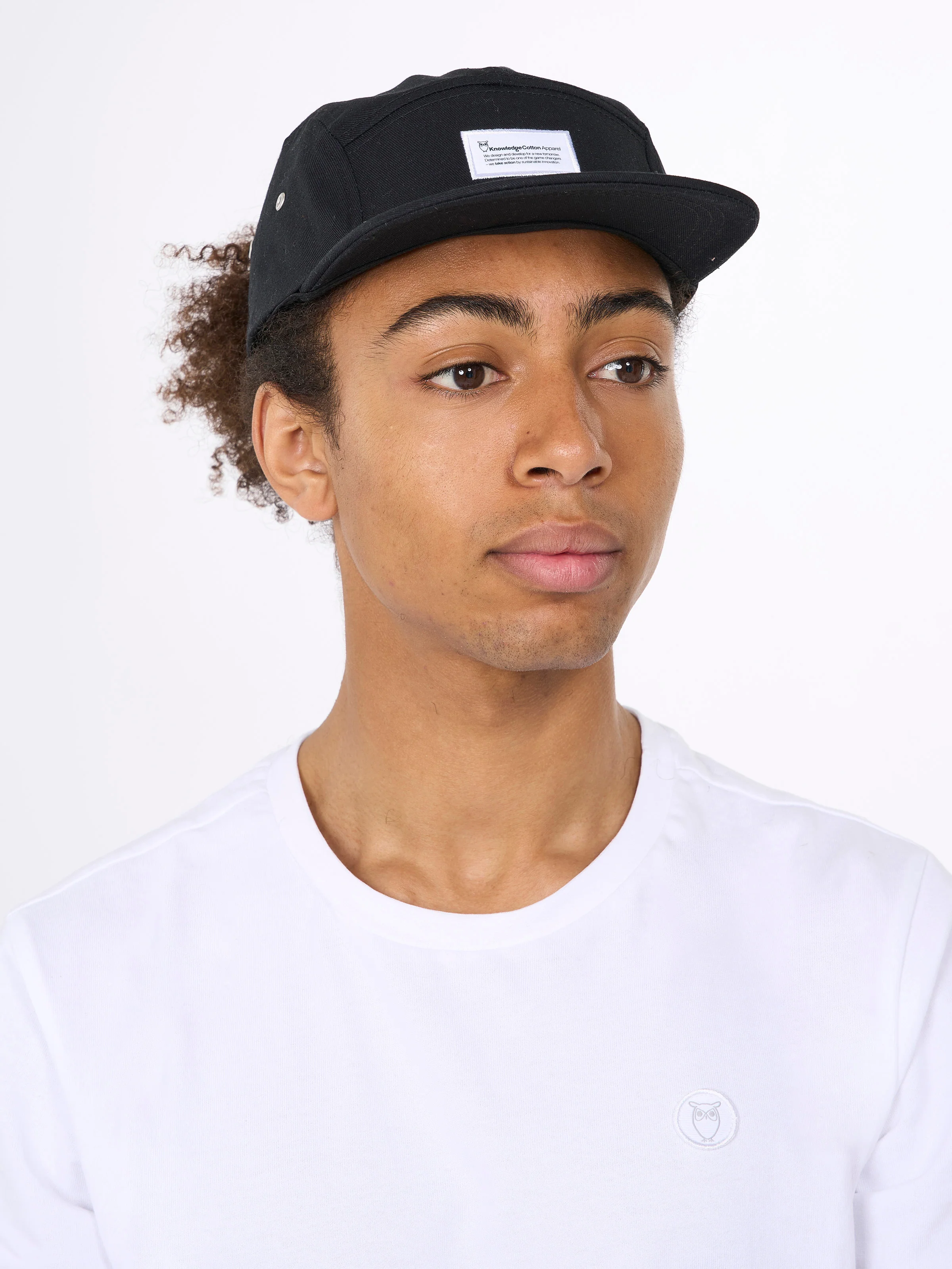 Barckley cap with badge - Black Jet - Image 2