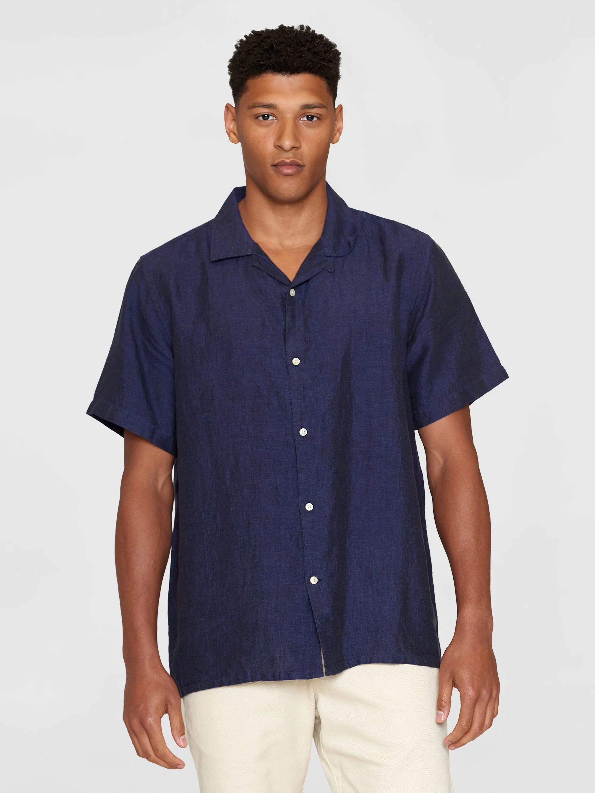 Box fit short sleeved linen shirt - Yarndyed Total Eclipse - Image 2