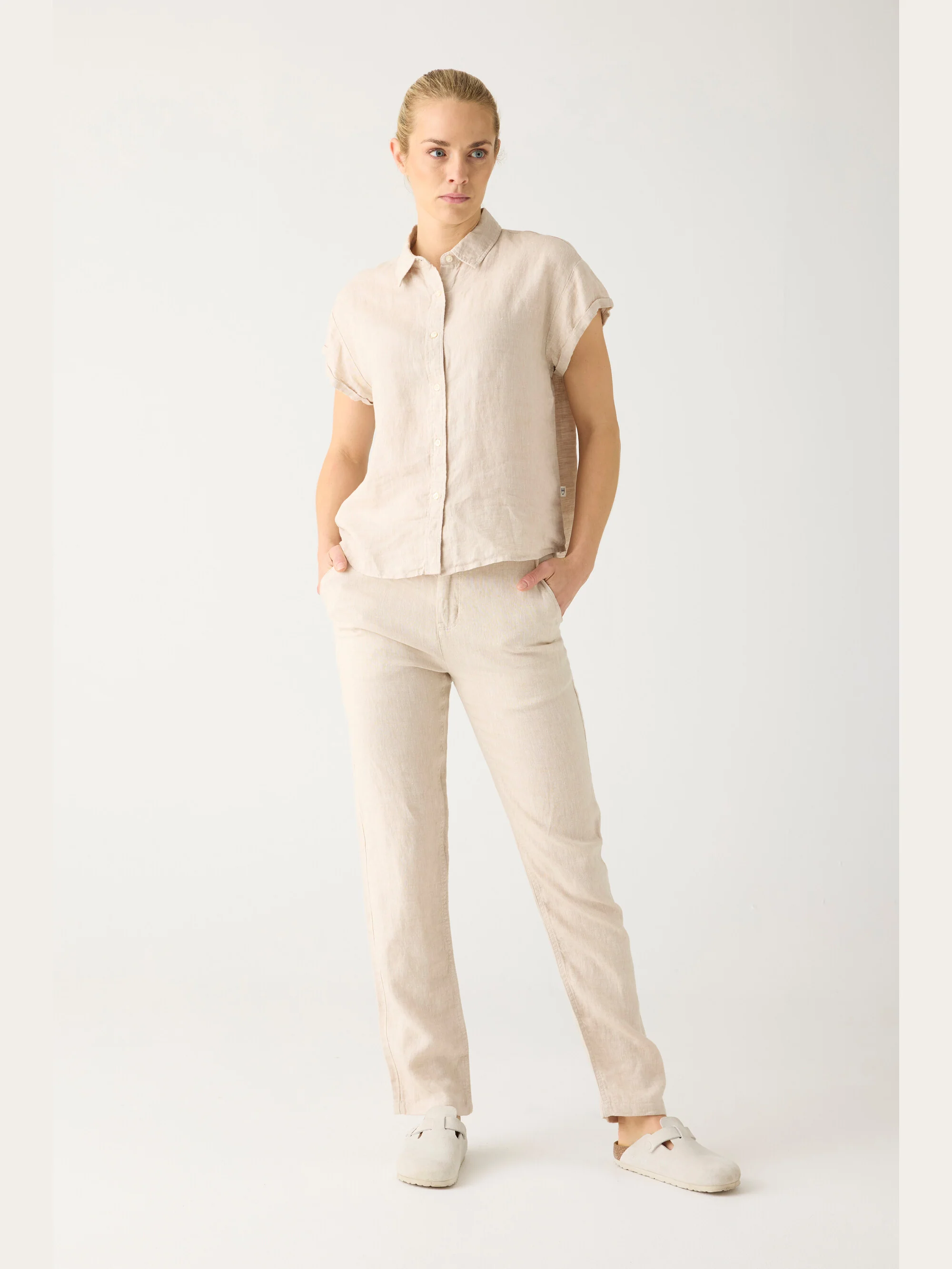 CALLA tapered mid-rise linen pants - GOTS/Vegan - Yarndyed Light feather gray - Image 4