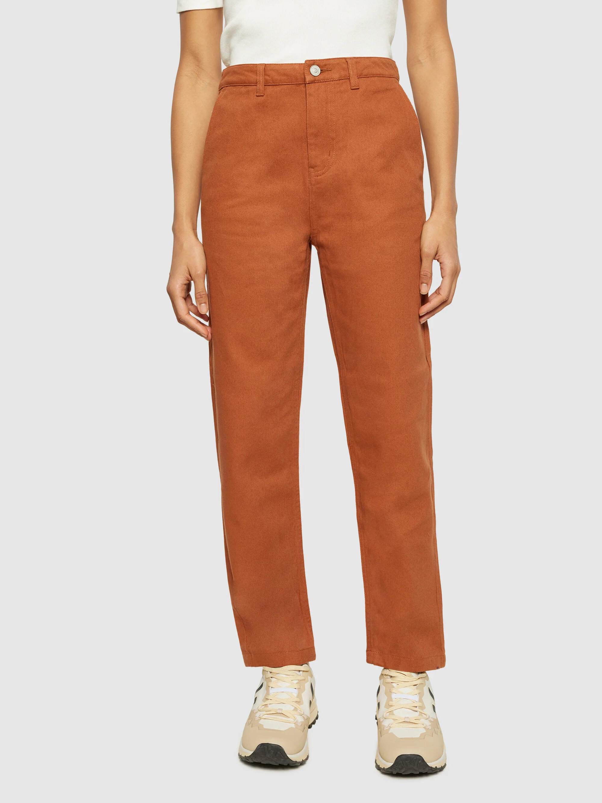 CALLA tapered mid-rise twill workwear pants - GOTS/Vegan - Mocha Bisque - Image 2