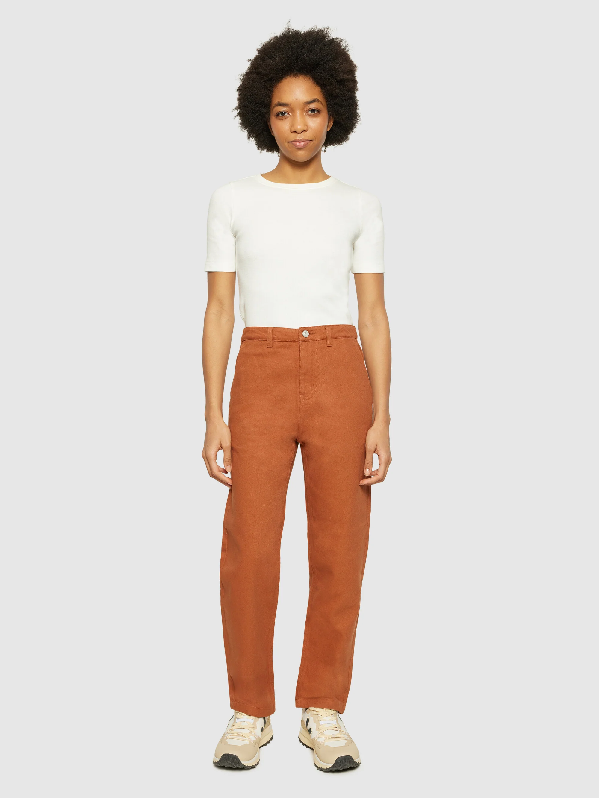 CALLA tapered mid-rise twill workwear pants - GOTS/Vegan - Mocha Bisque - Image 4