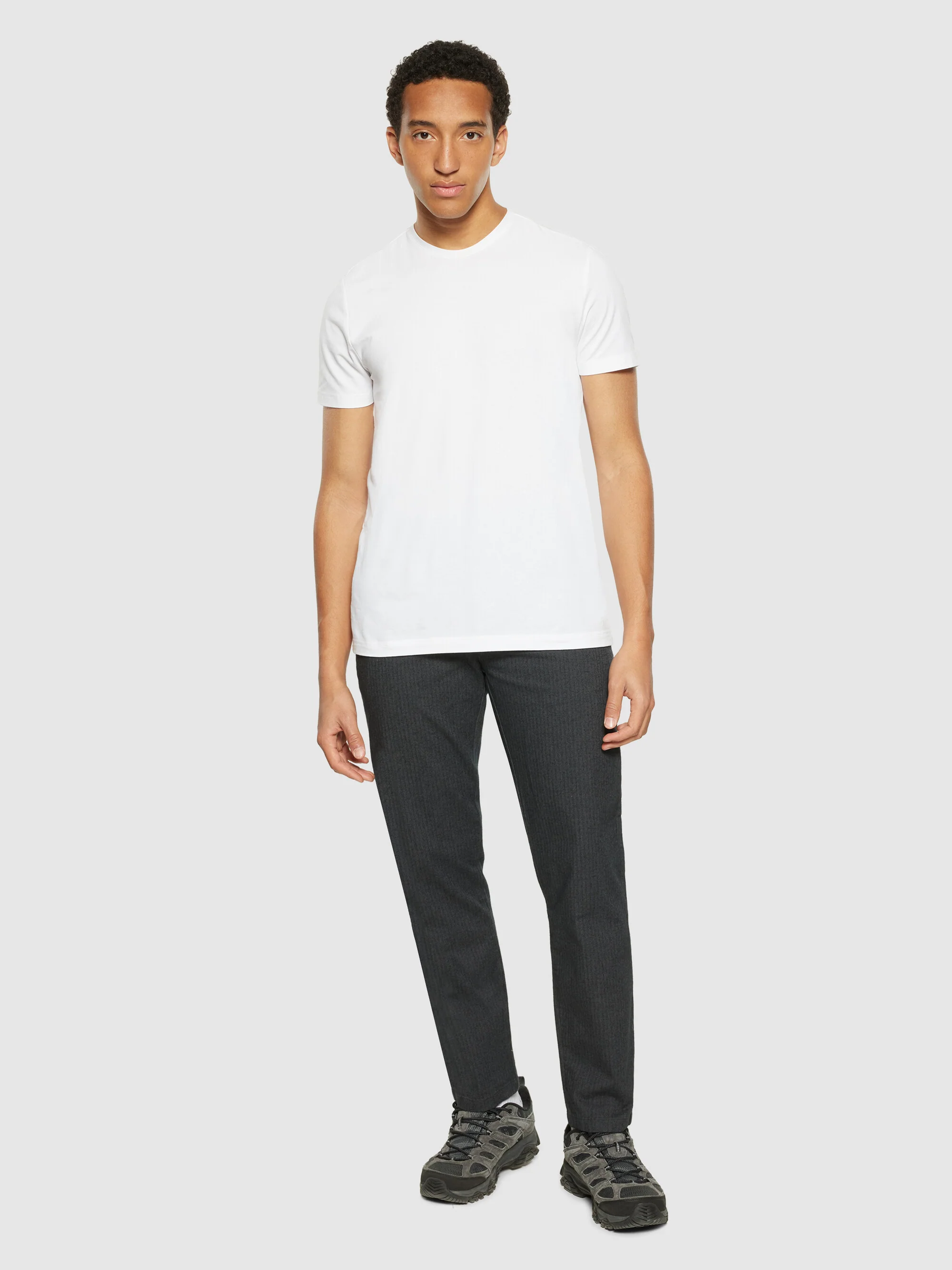 CHUCK regular flannel herringbone chinos - GOTS/Vegan - Gray Pinstripe - Image 4