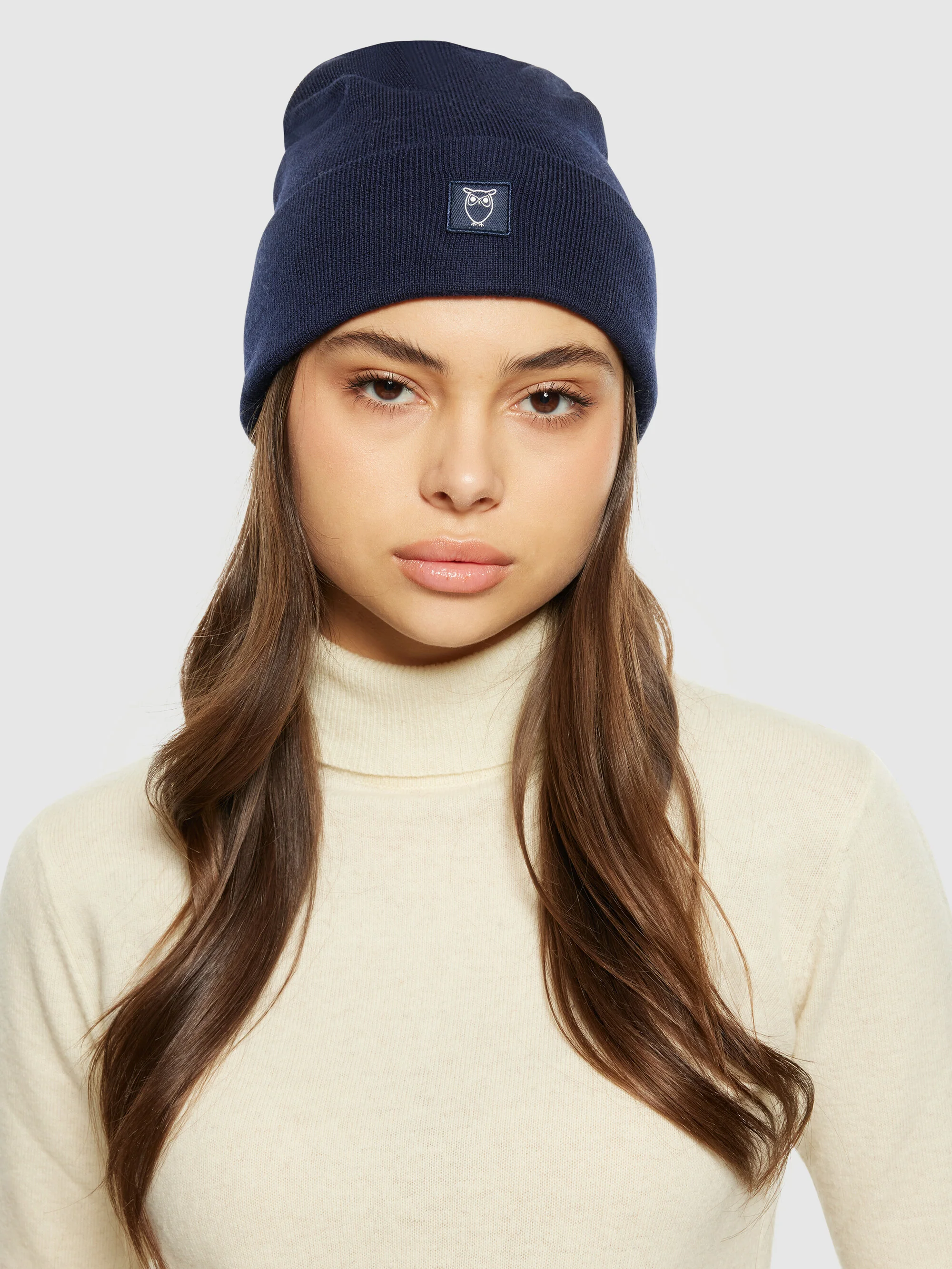 Merino double layer badge beanie - Total Eclipse - Image 3