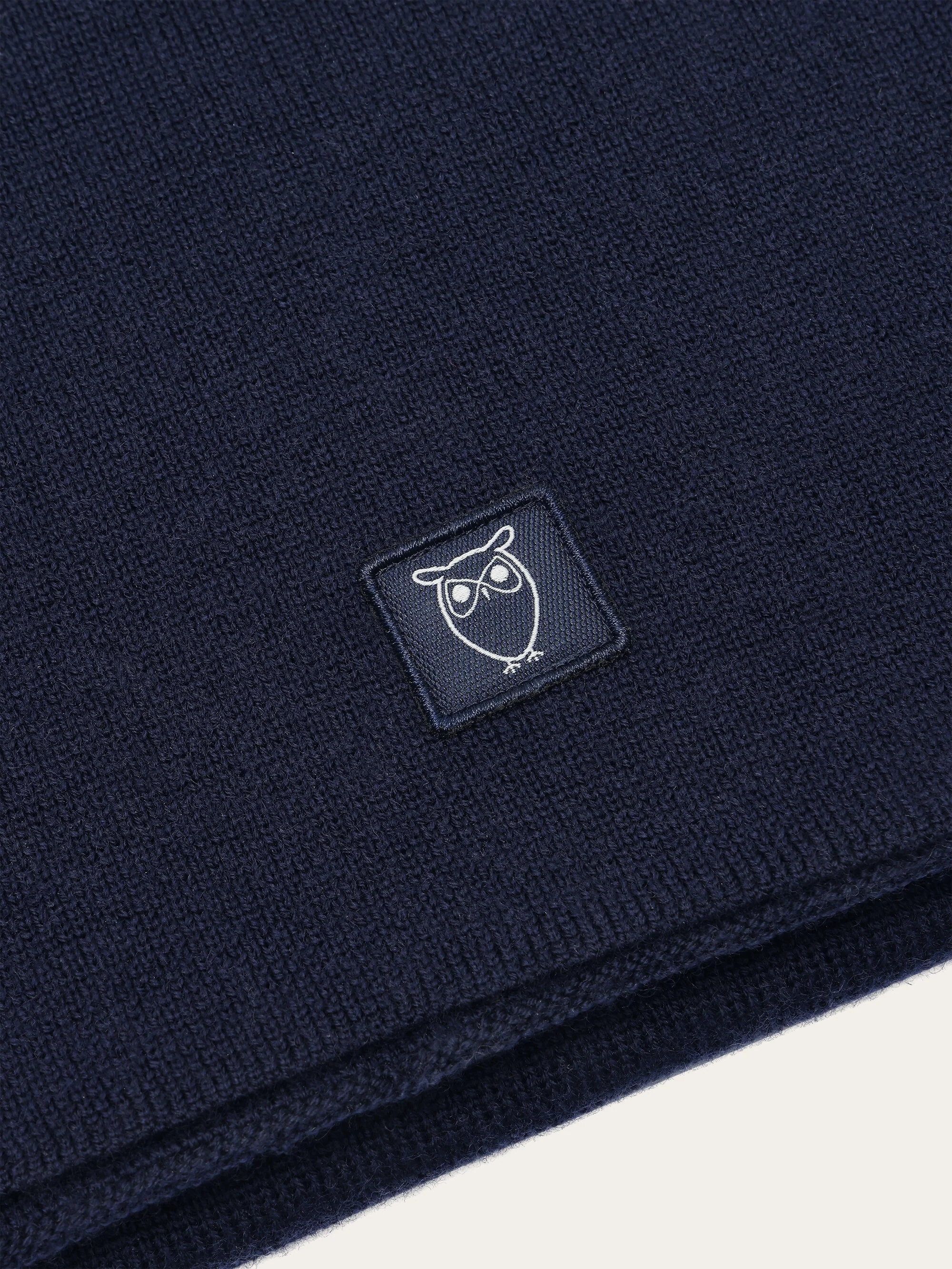 Merino badge scarf - Total Eclipse - Image 4