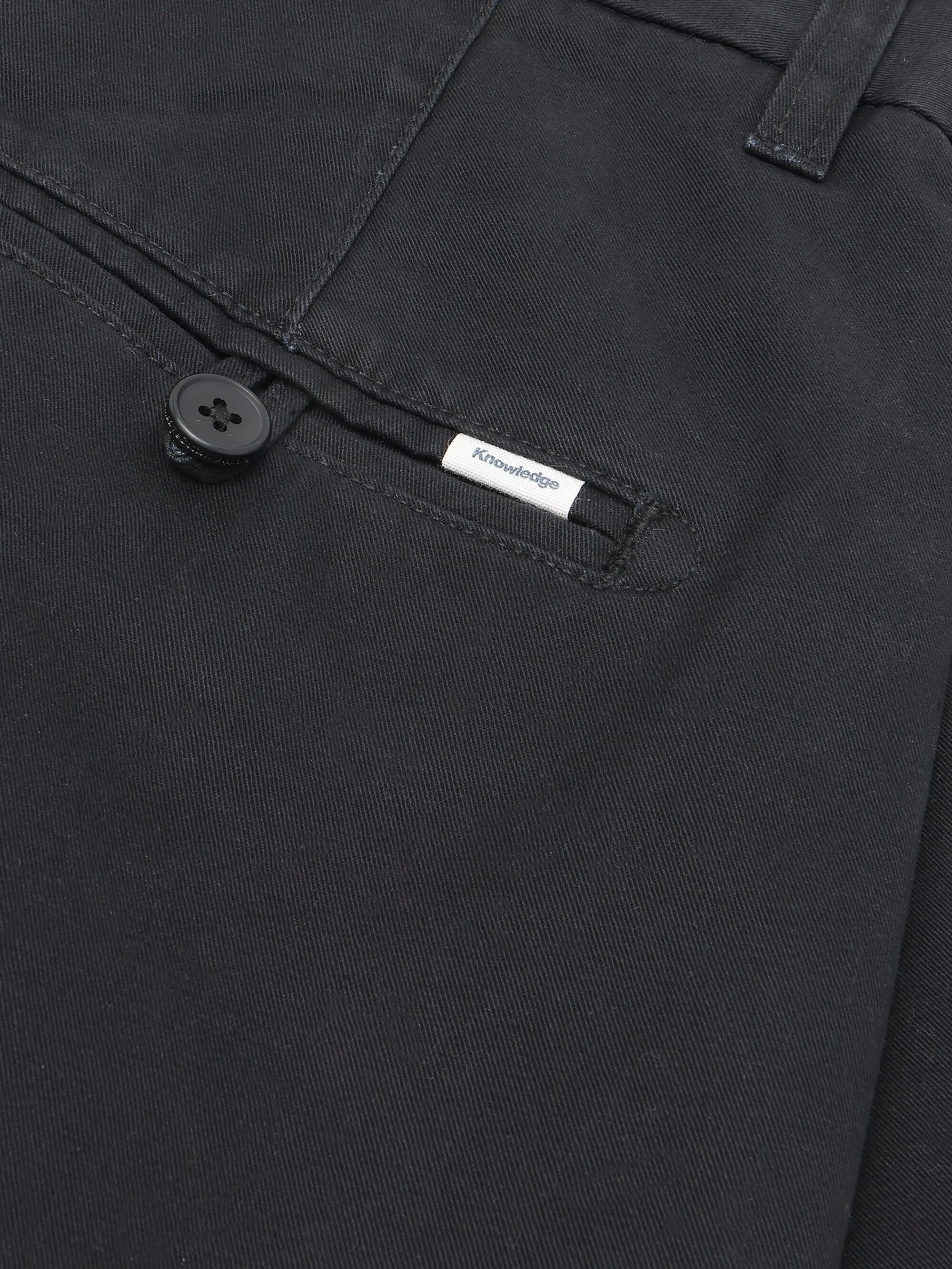 GALE boyfriend mid-rise twill chino shorts - GOTS/Vegan - Black Jet - Image 2