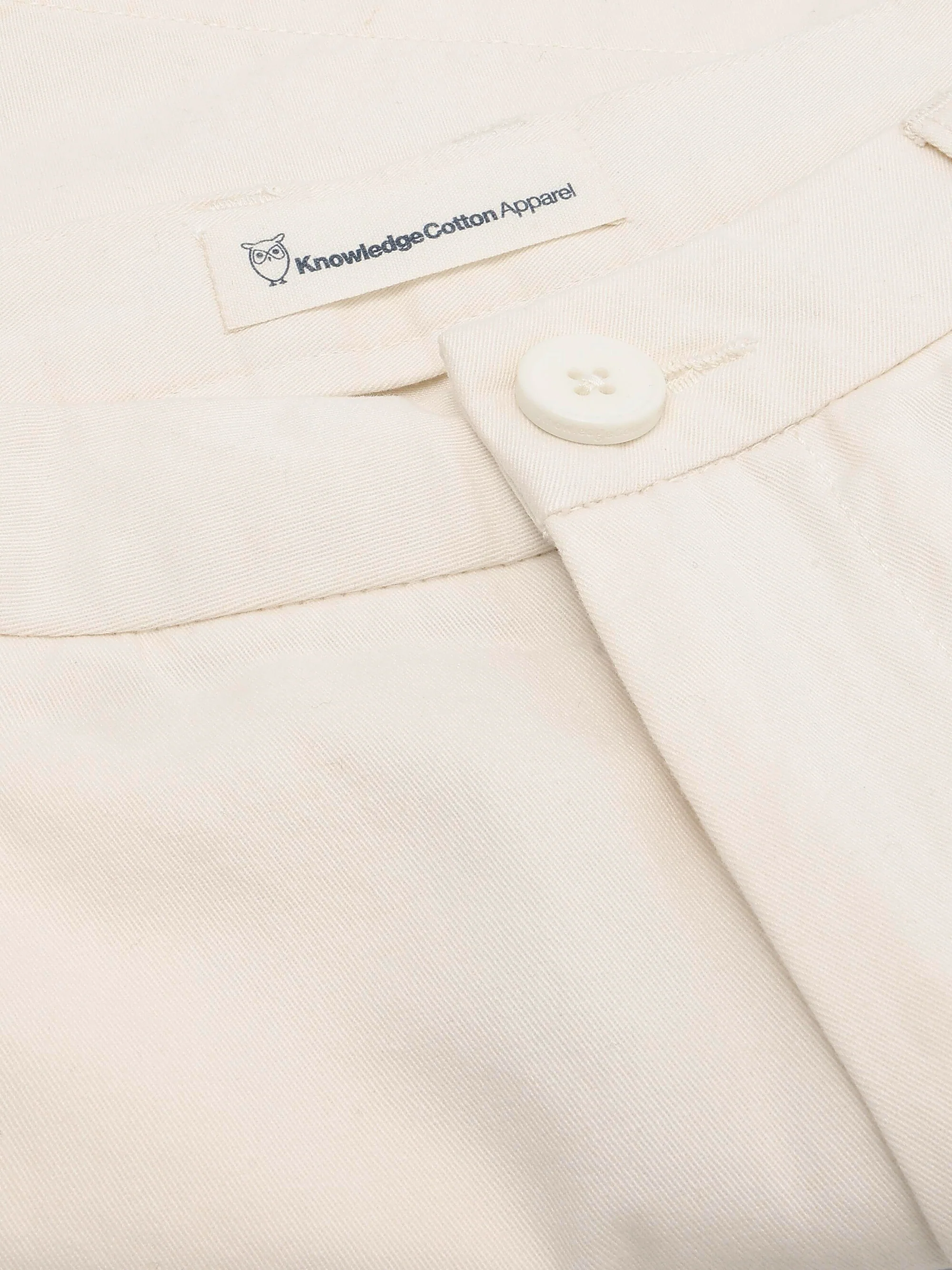 GALE boyfriend mid-rise twill chino shorts - GOTS/Vegan - Egret - Image 2