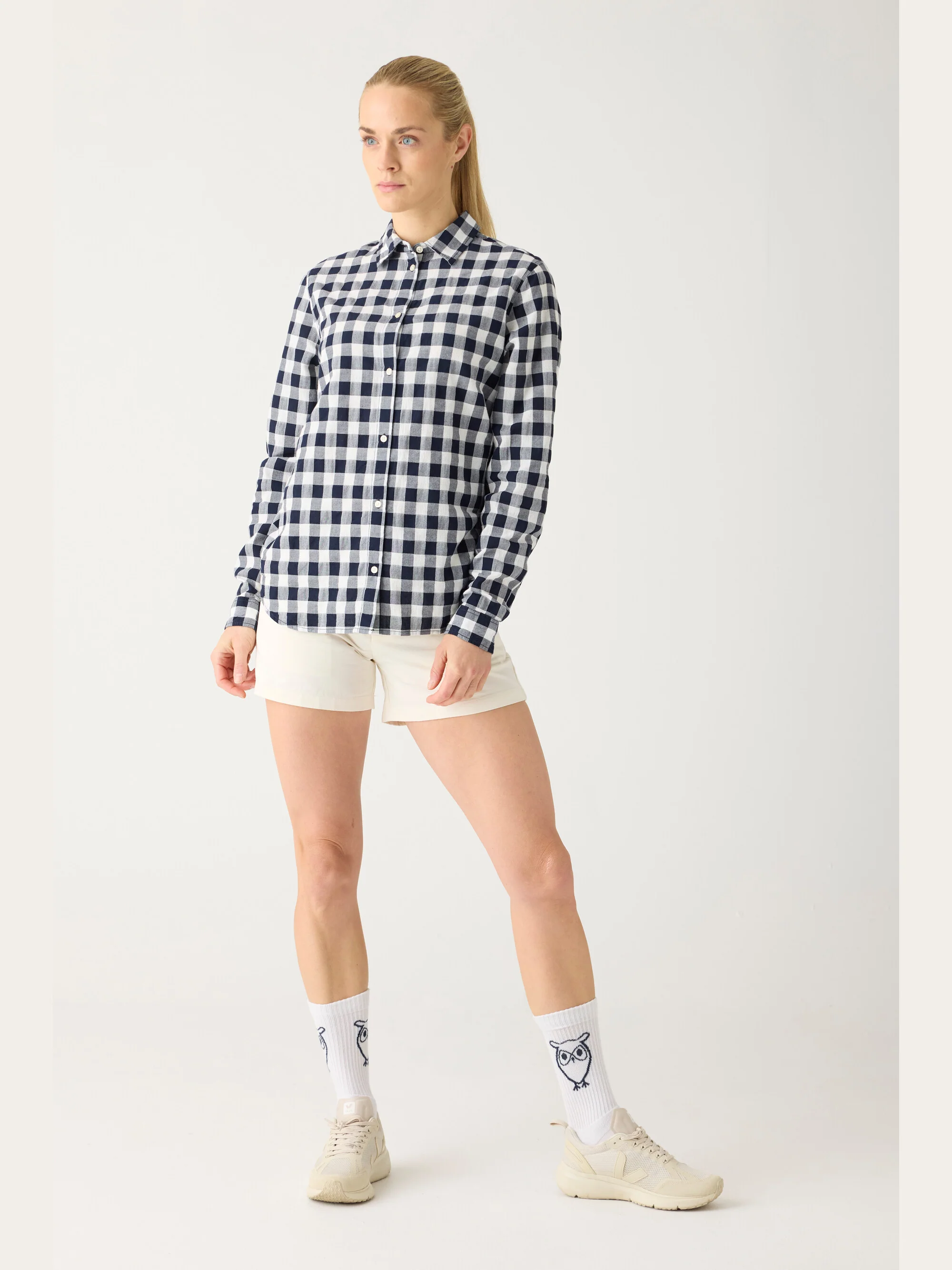 GALE boyfriend mid-rise twill chino shorts - GOTS/Vegan - Egret - Image 4