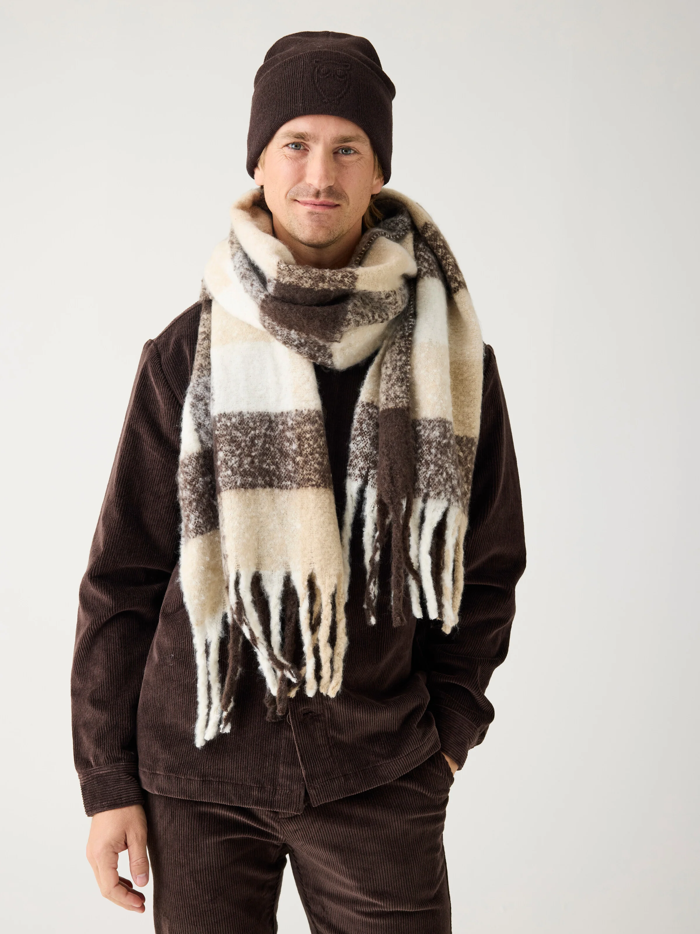 Lambswool Logo Embossed Beanie RWS - Chocolate Torte - Image 2