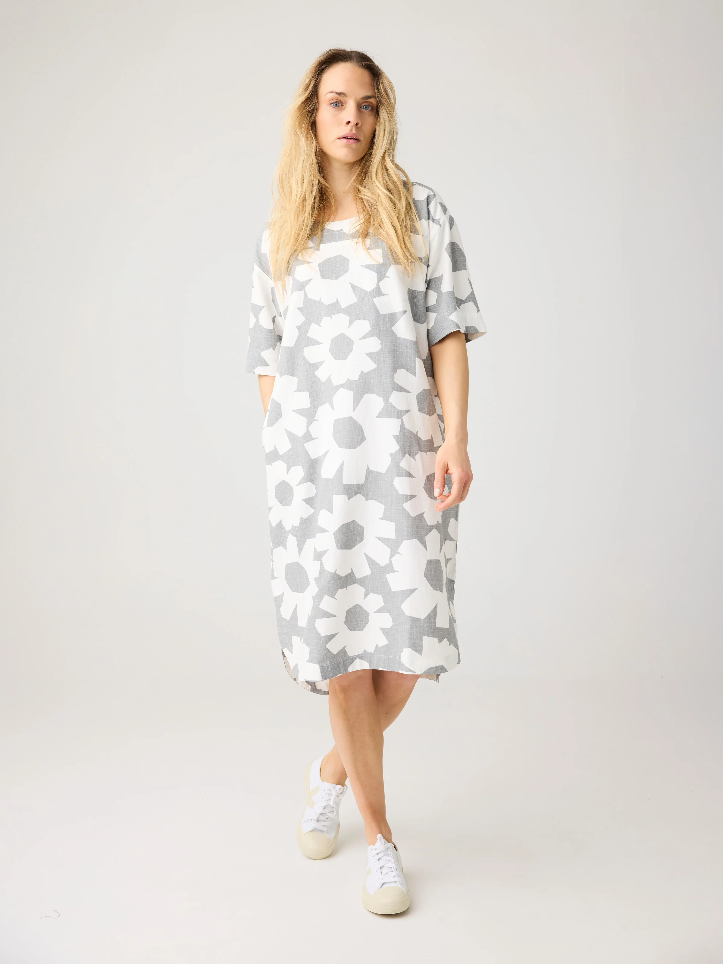 Linen blend print t-shirt dress - Grey - Image 2
