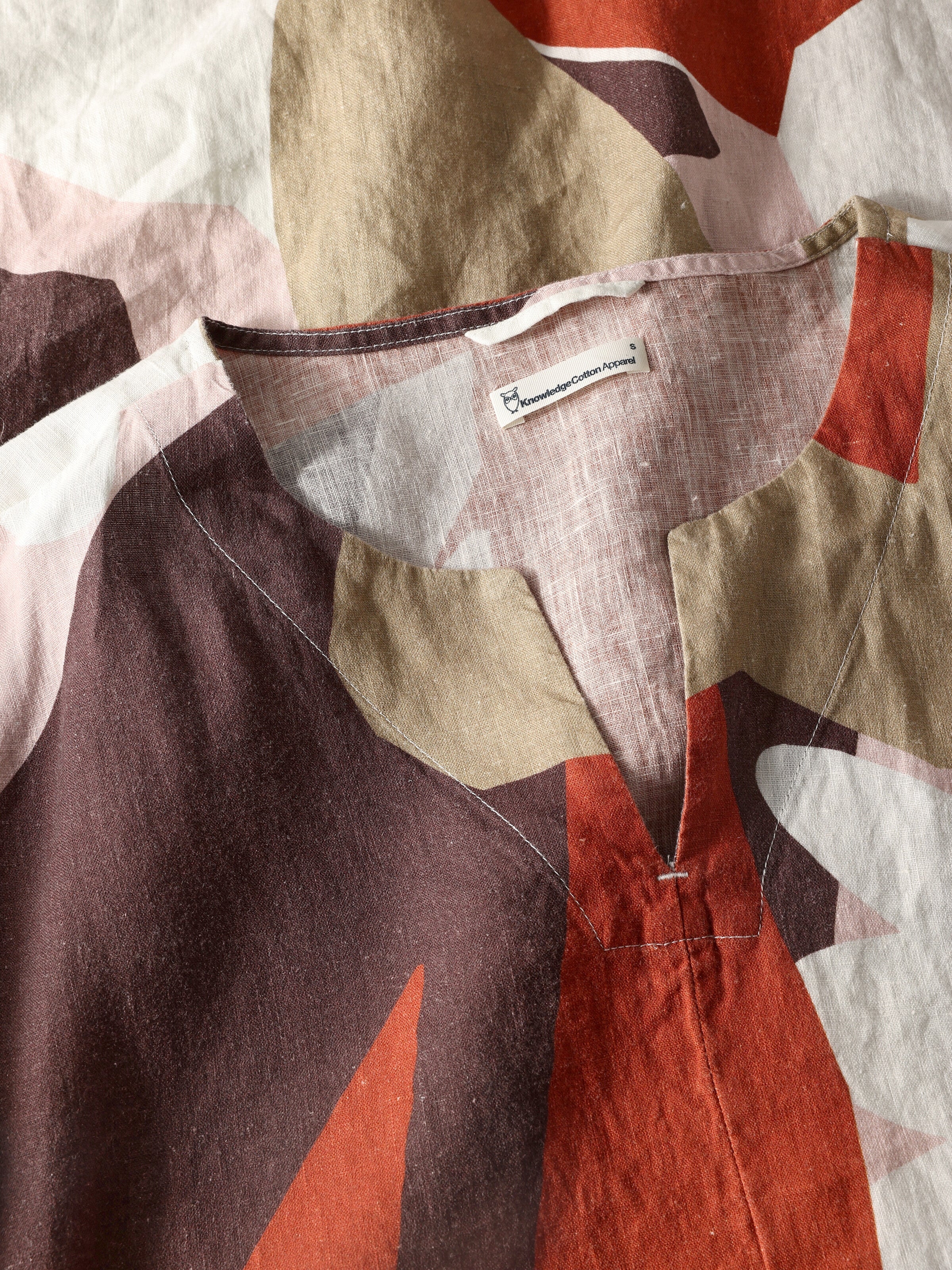 Linen v-neck print dress - Multi color AOP - Image 4