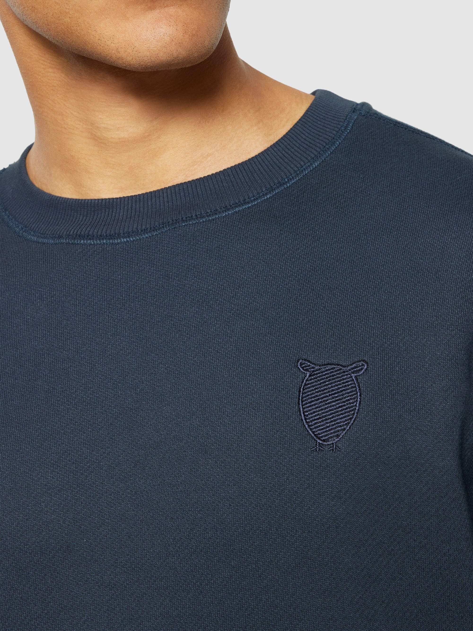 Straight fit sweat with embroidery at chest - Total Eclipse - Image 4