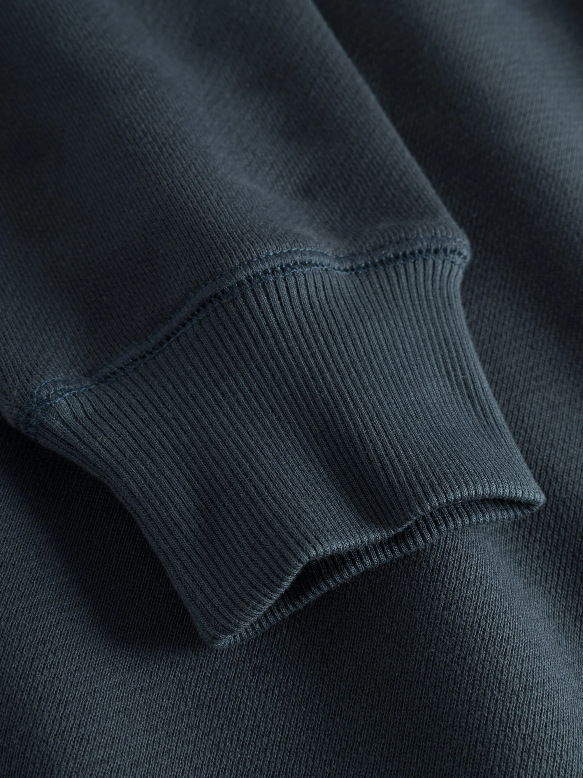 Straight fit sweat with embroidery at chest - Total Eclipse - Image 8