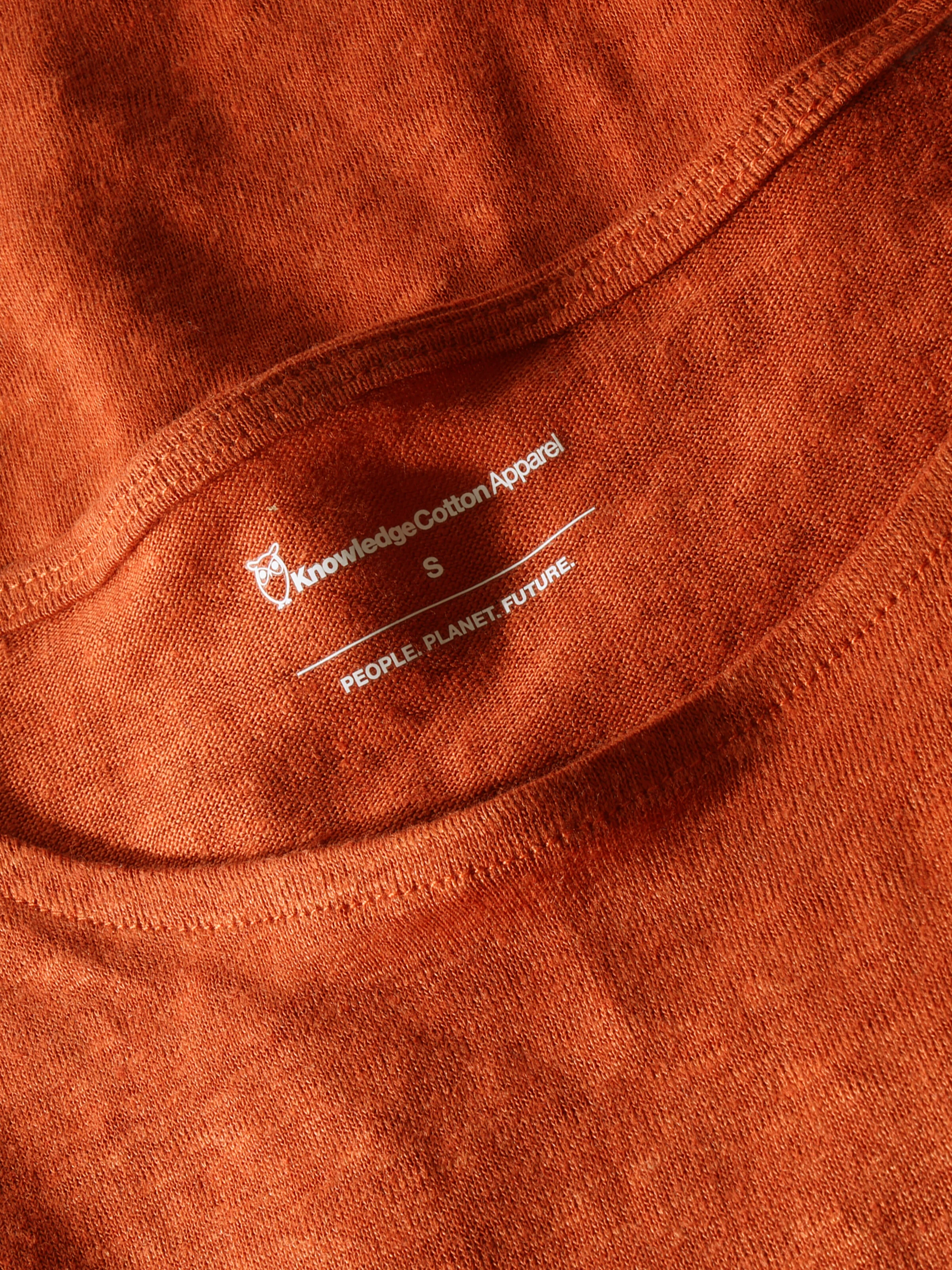 Loose fold up linen t-shirt - Burnt Brick - Image 2