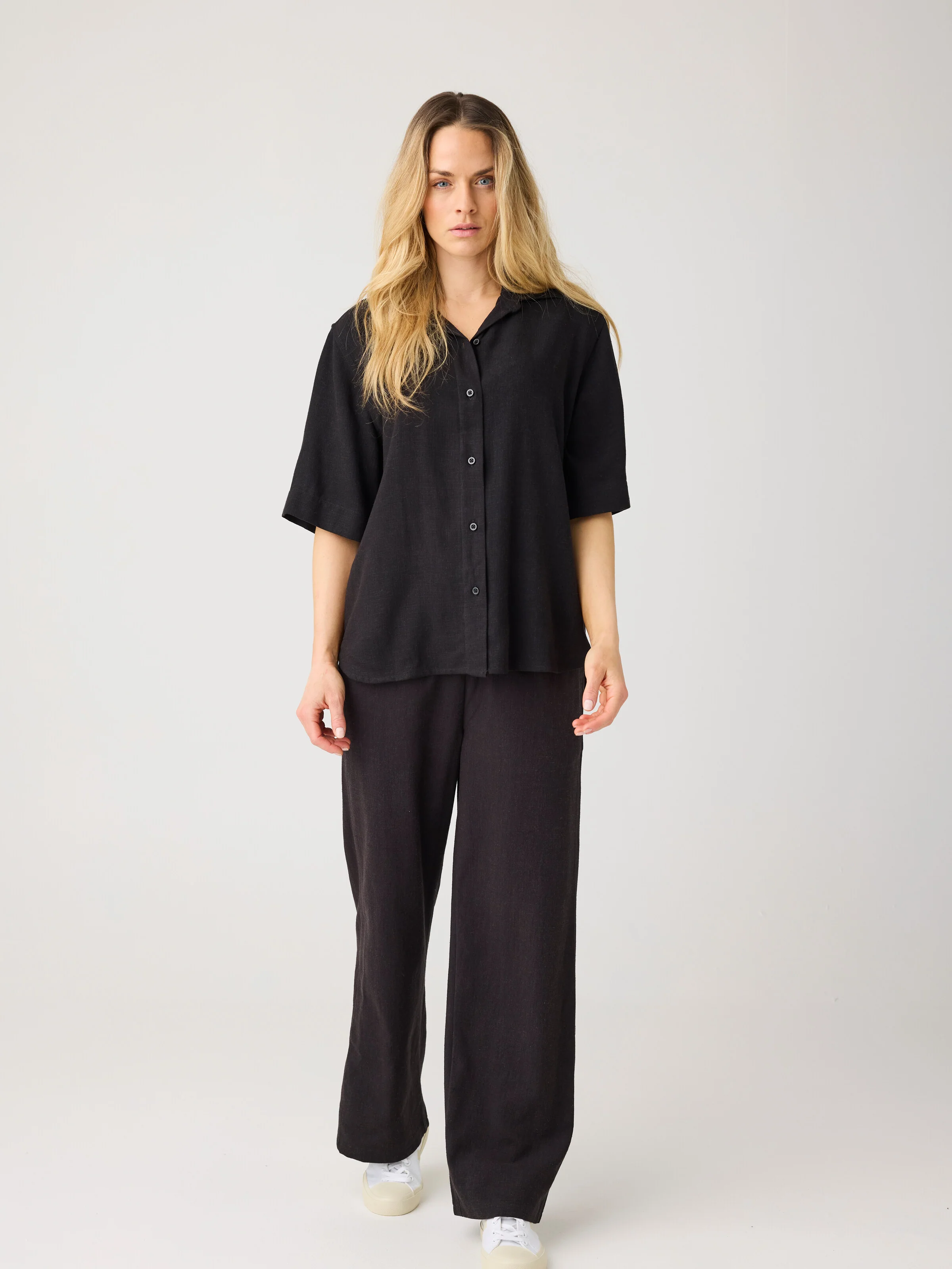 Loose linen blend short sleeve shirt - Black Jet - Image 2