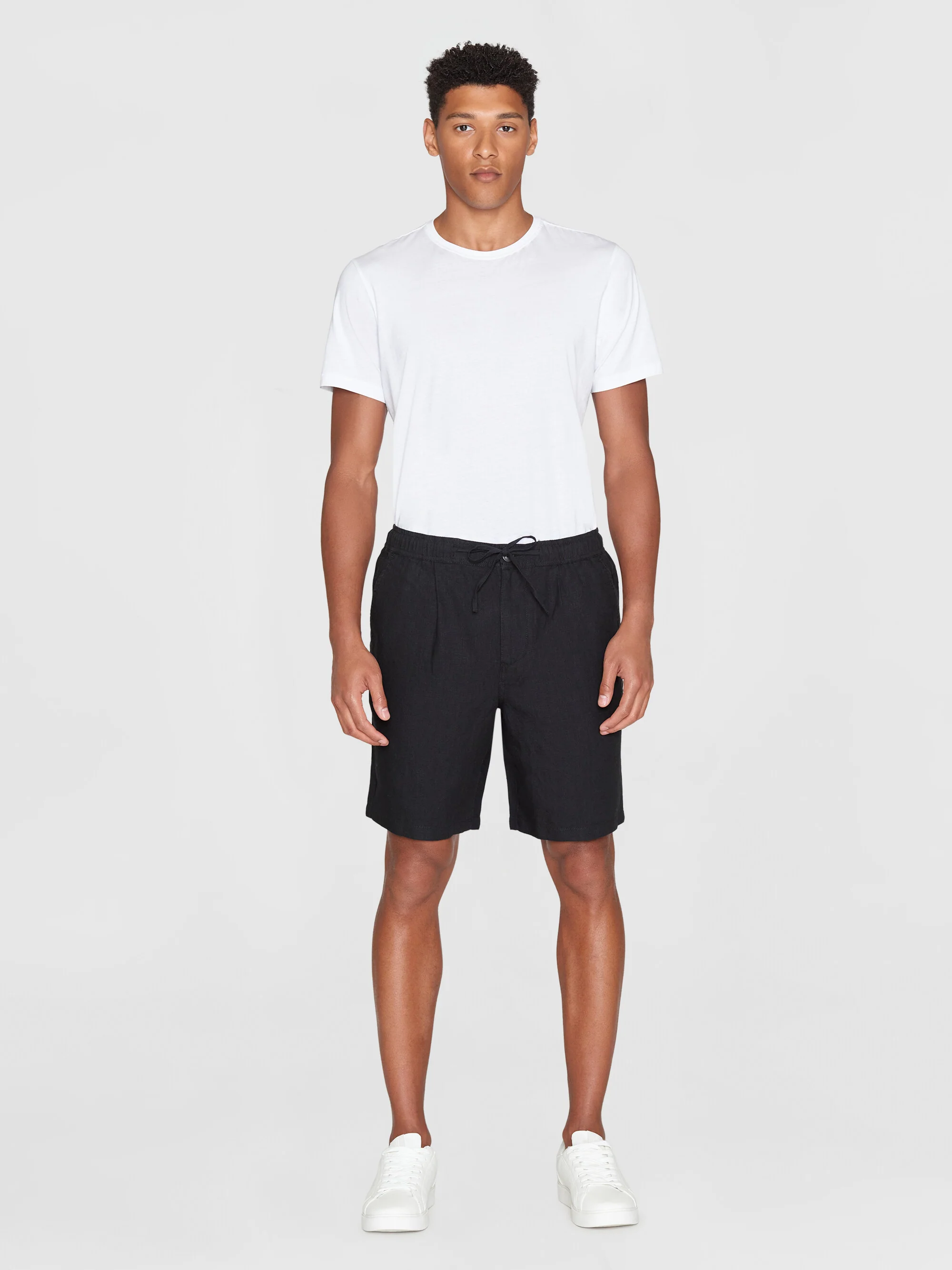 Loose Linen shorts - Black Jet - Image 4