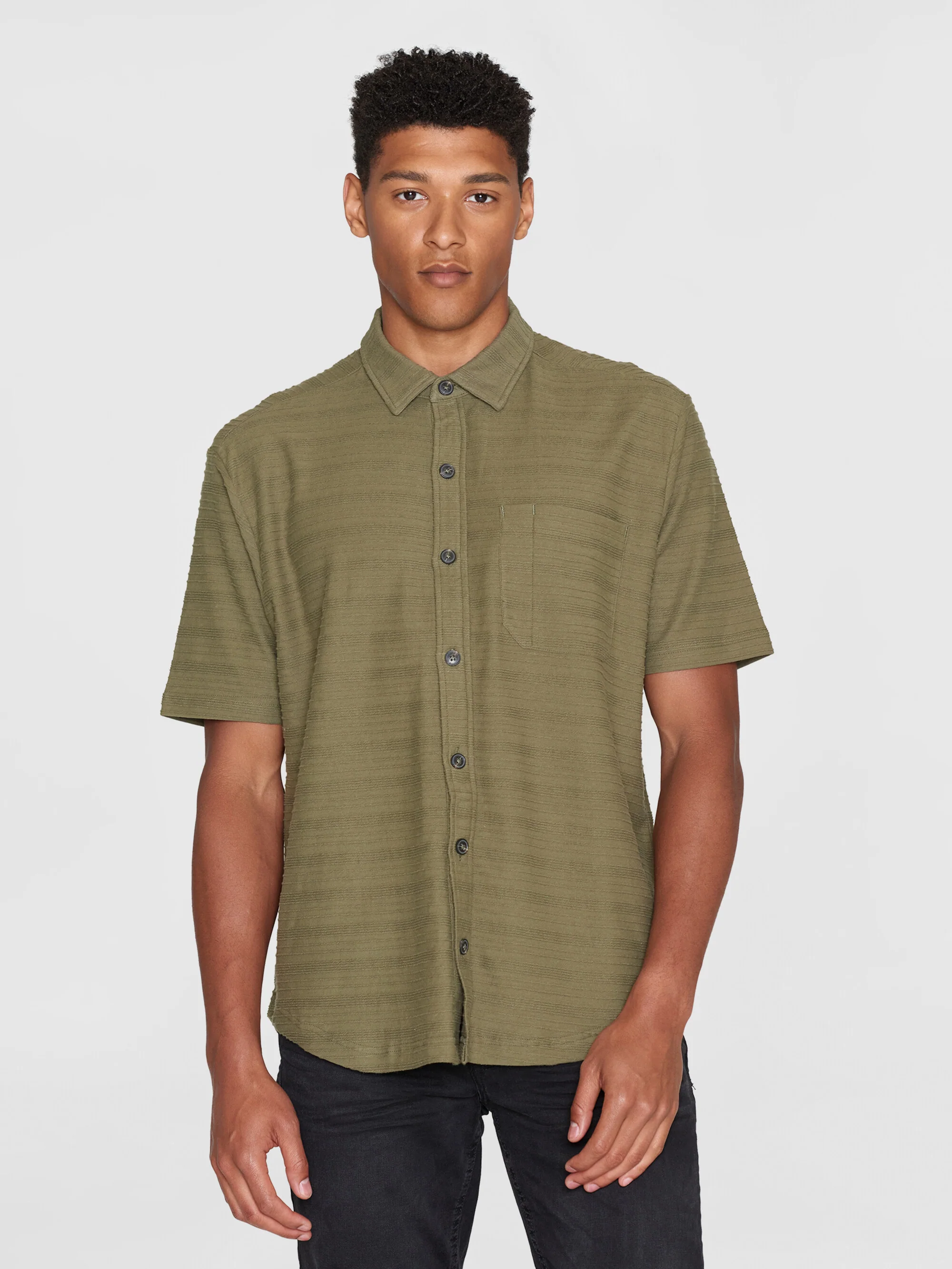 Loose short sleeve cotton solid striped jersey shirt GOTS/Vegan - Burned Olive - Image 3