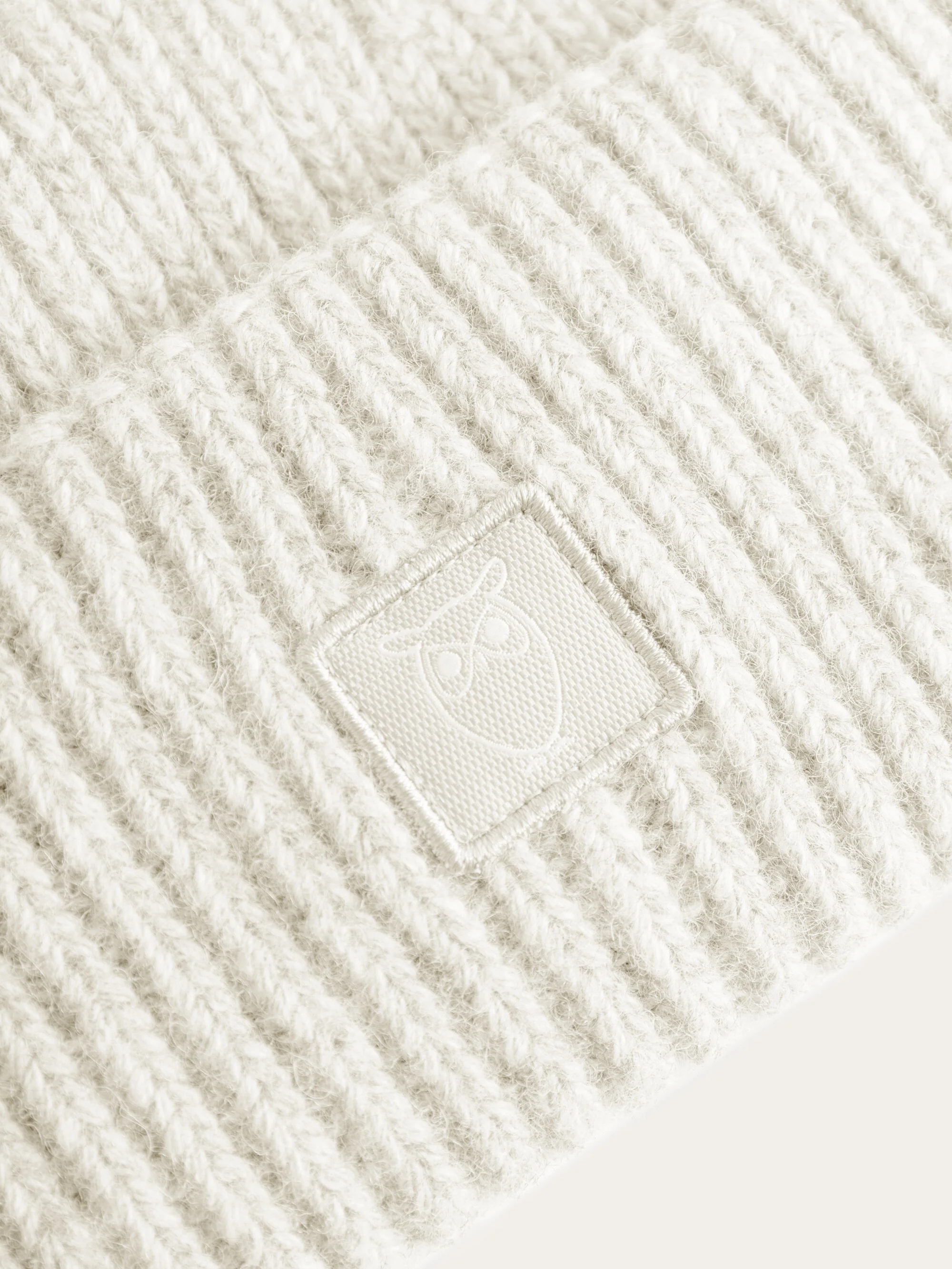 Low wool rib beanie - Egret - Image 3