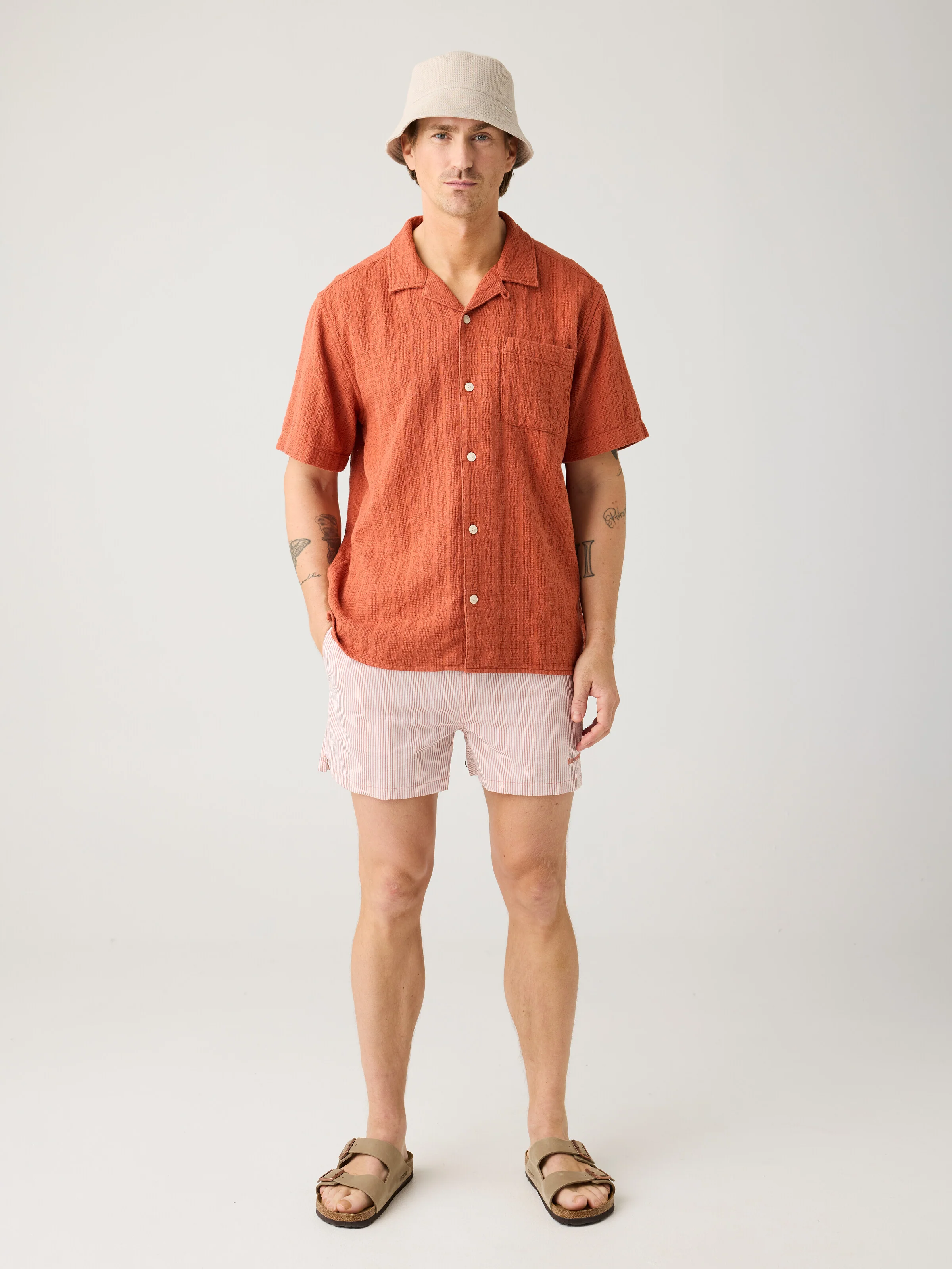 Mid-thigh seersucker swimshorts - Red Stripe - Image 2
