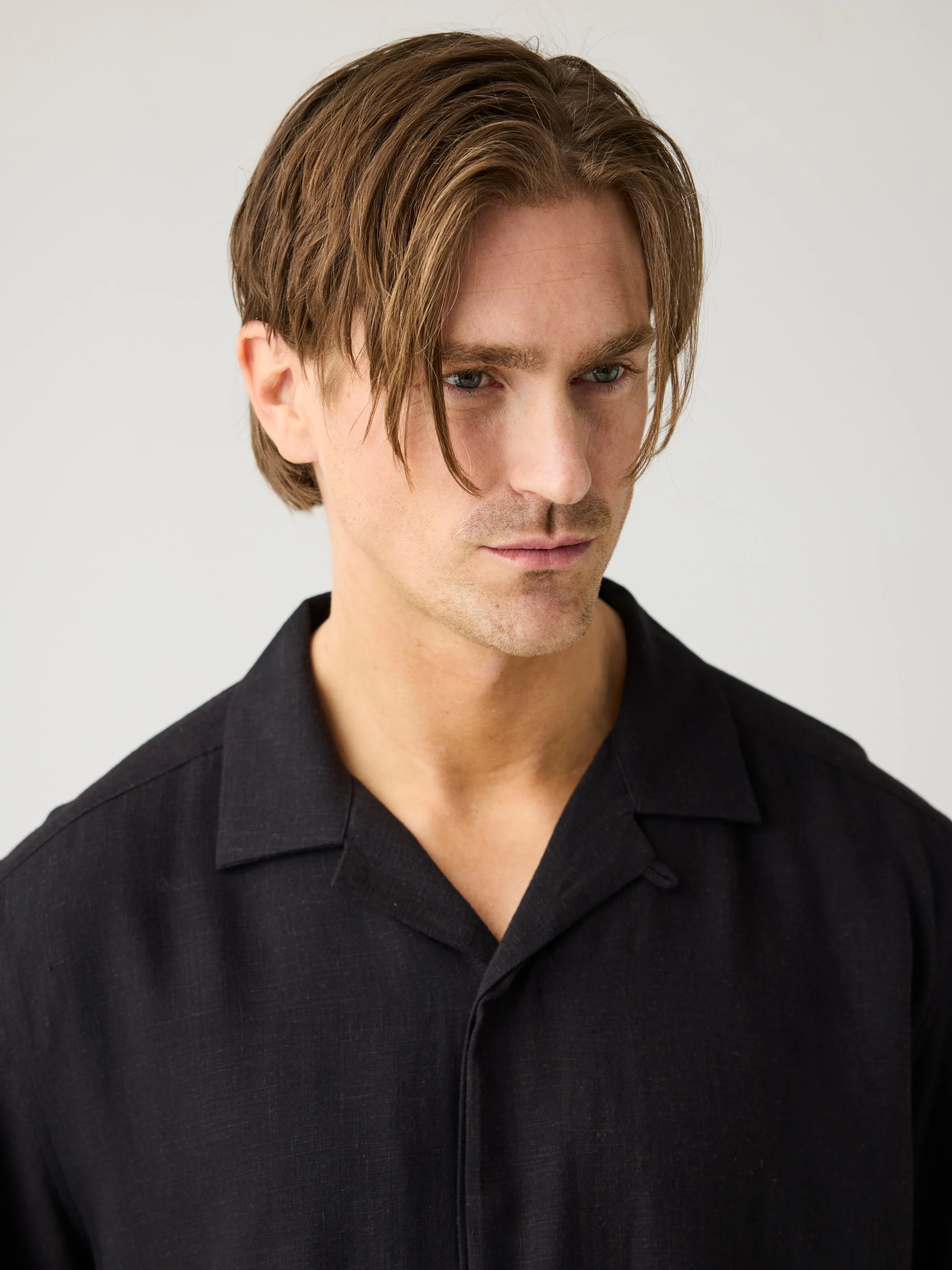 Moss relaxed linen blend short sleeve shirt - Black Jet - Image 5
