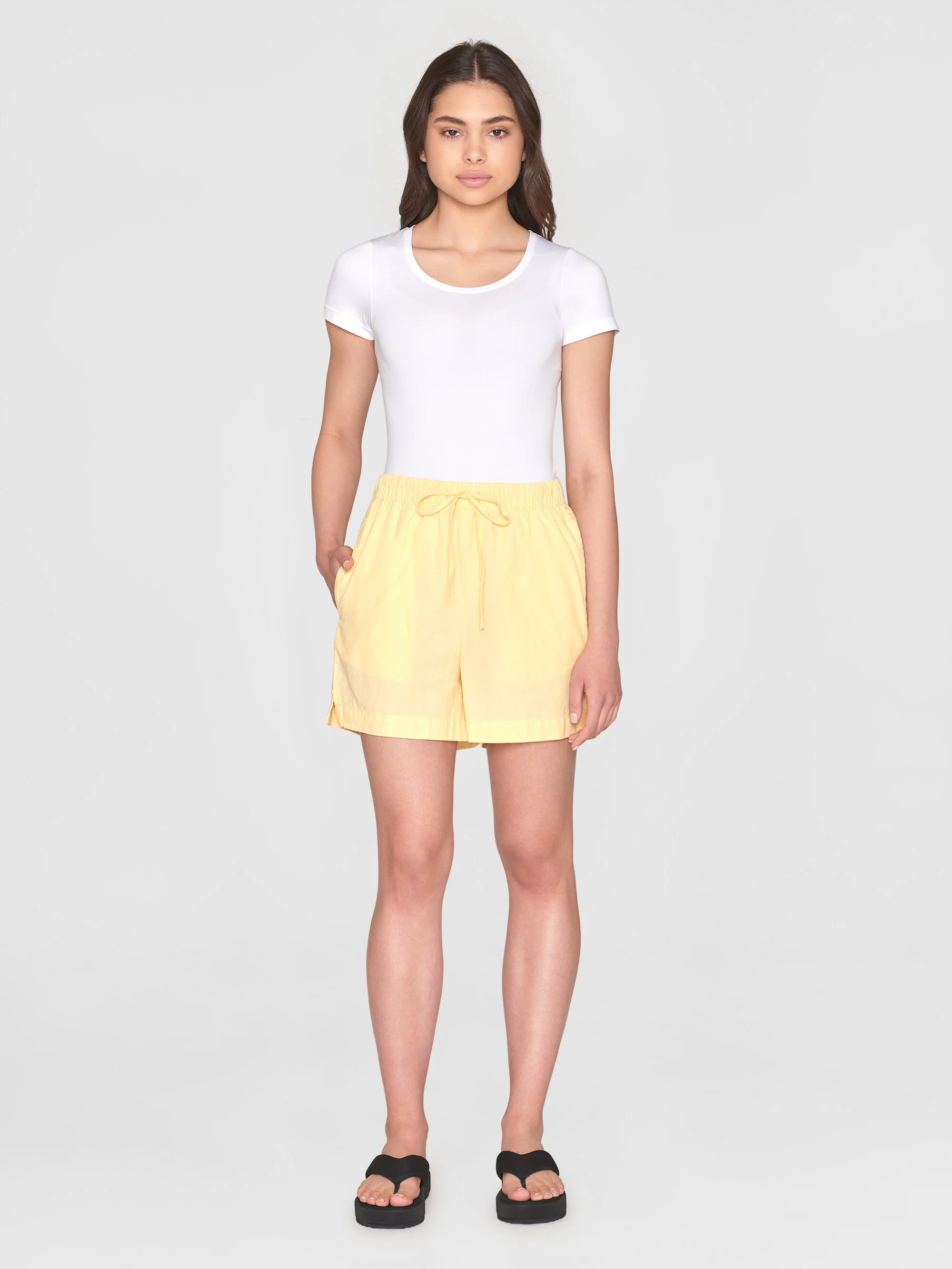 POSEY wide mid-rise elastic waist pyjama shorts - GOTS/Vegan - Impala - Image 4