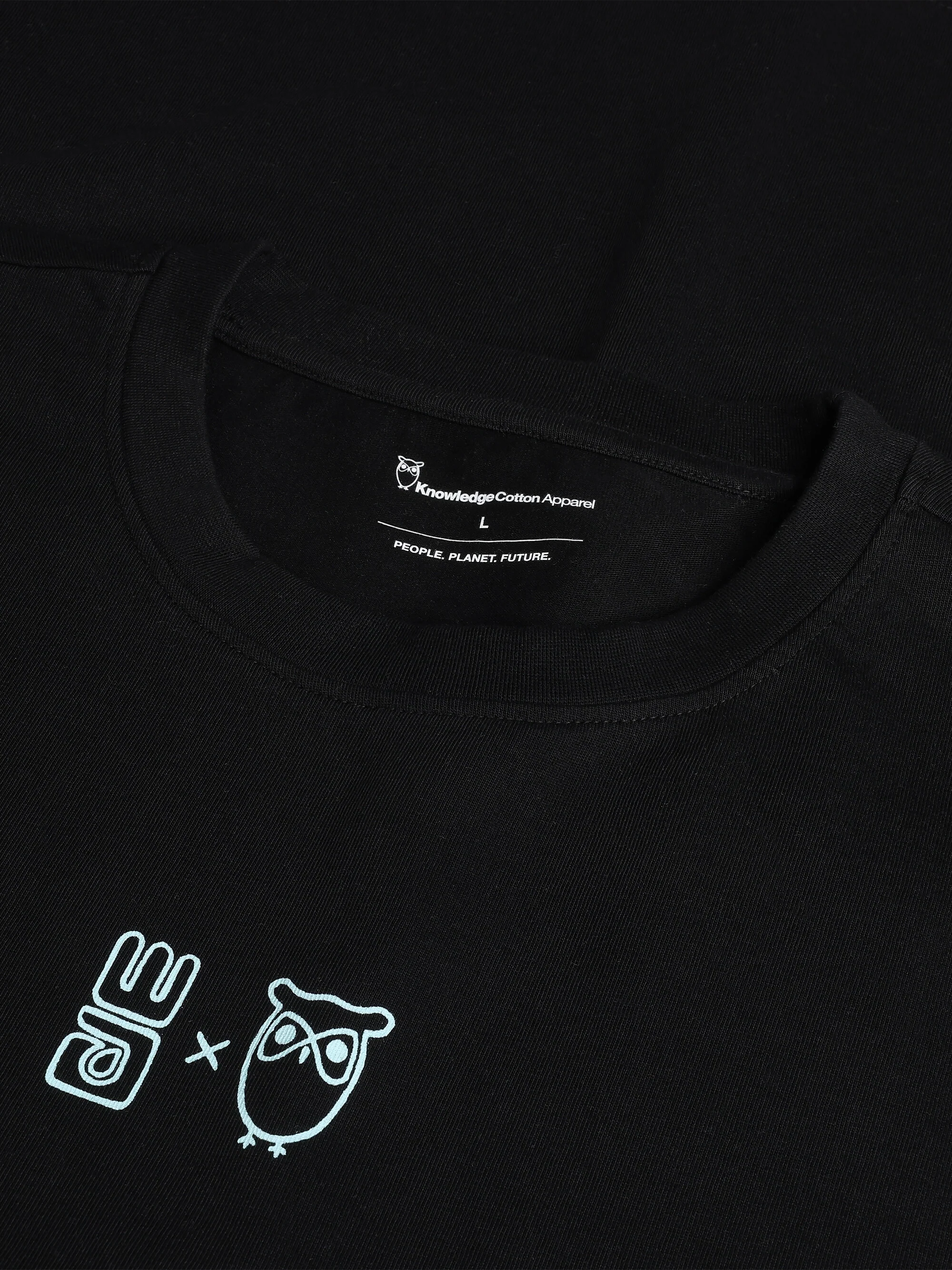 Regenerative Organic Cotton Chest Printed T-Shirt Water Is Life GOTS/Vegan - Black Jet - Image 2