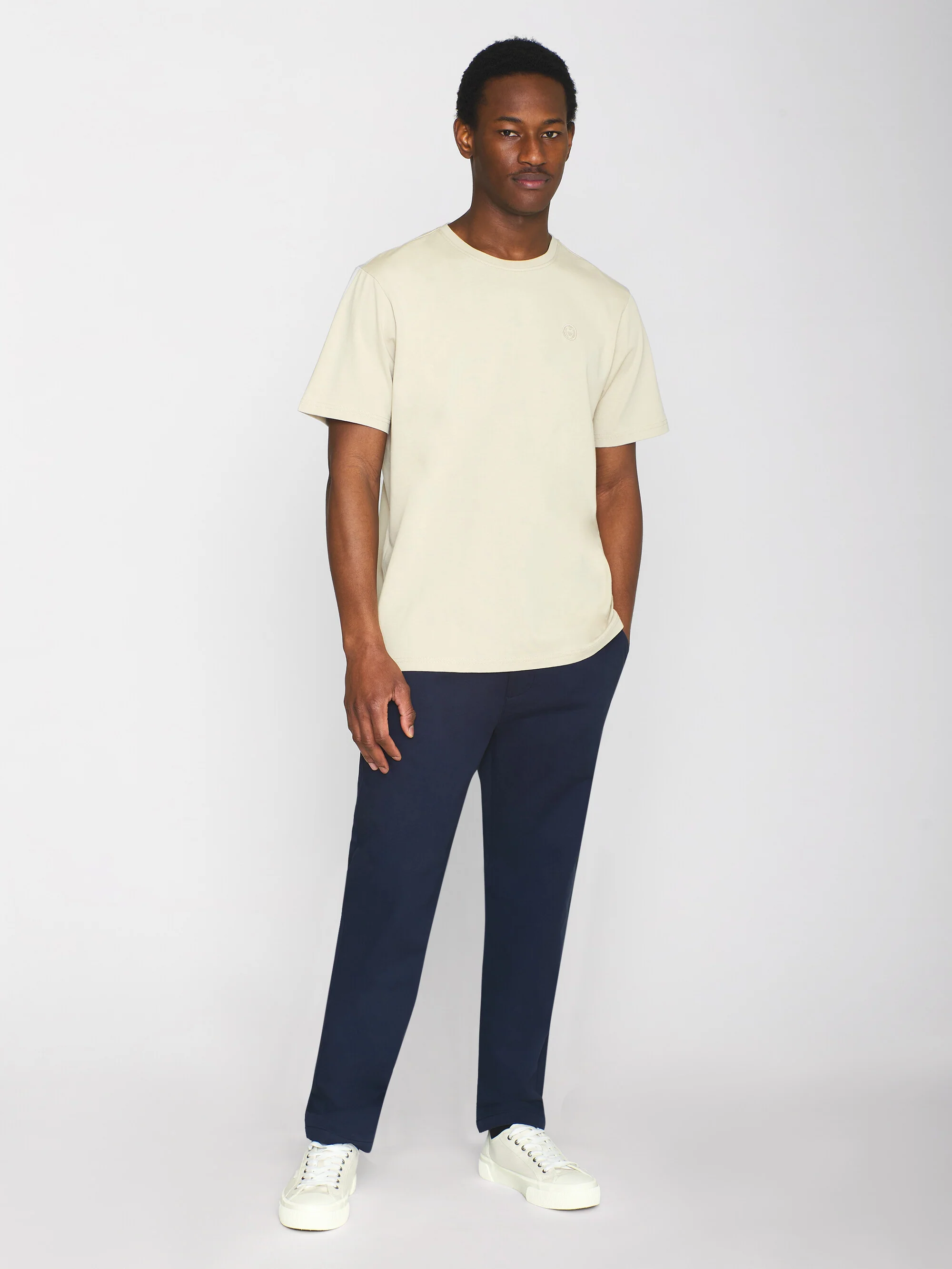 Regular fit Badge t-shirt - Light feather gray - Image 4