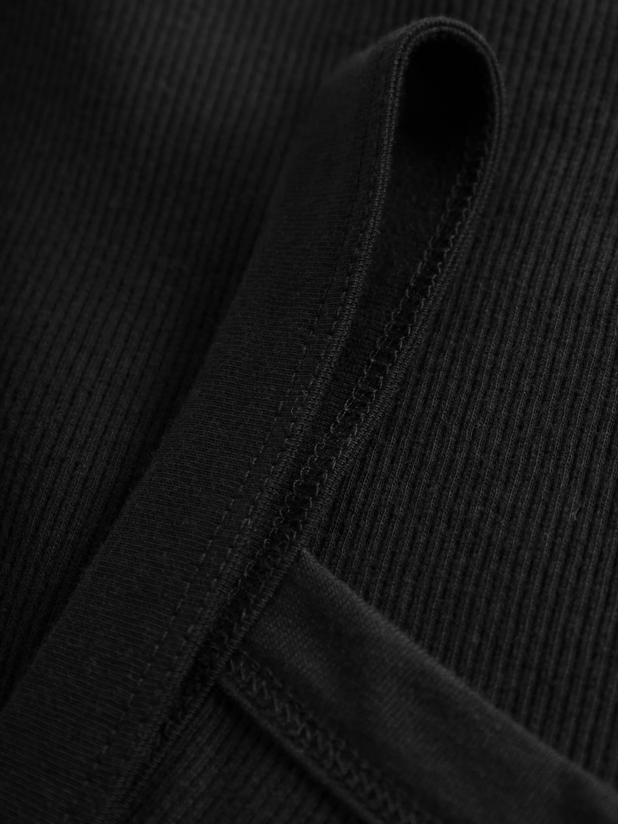 Rib strap top - Black Jet - Image 5
