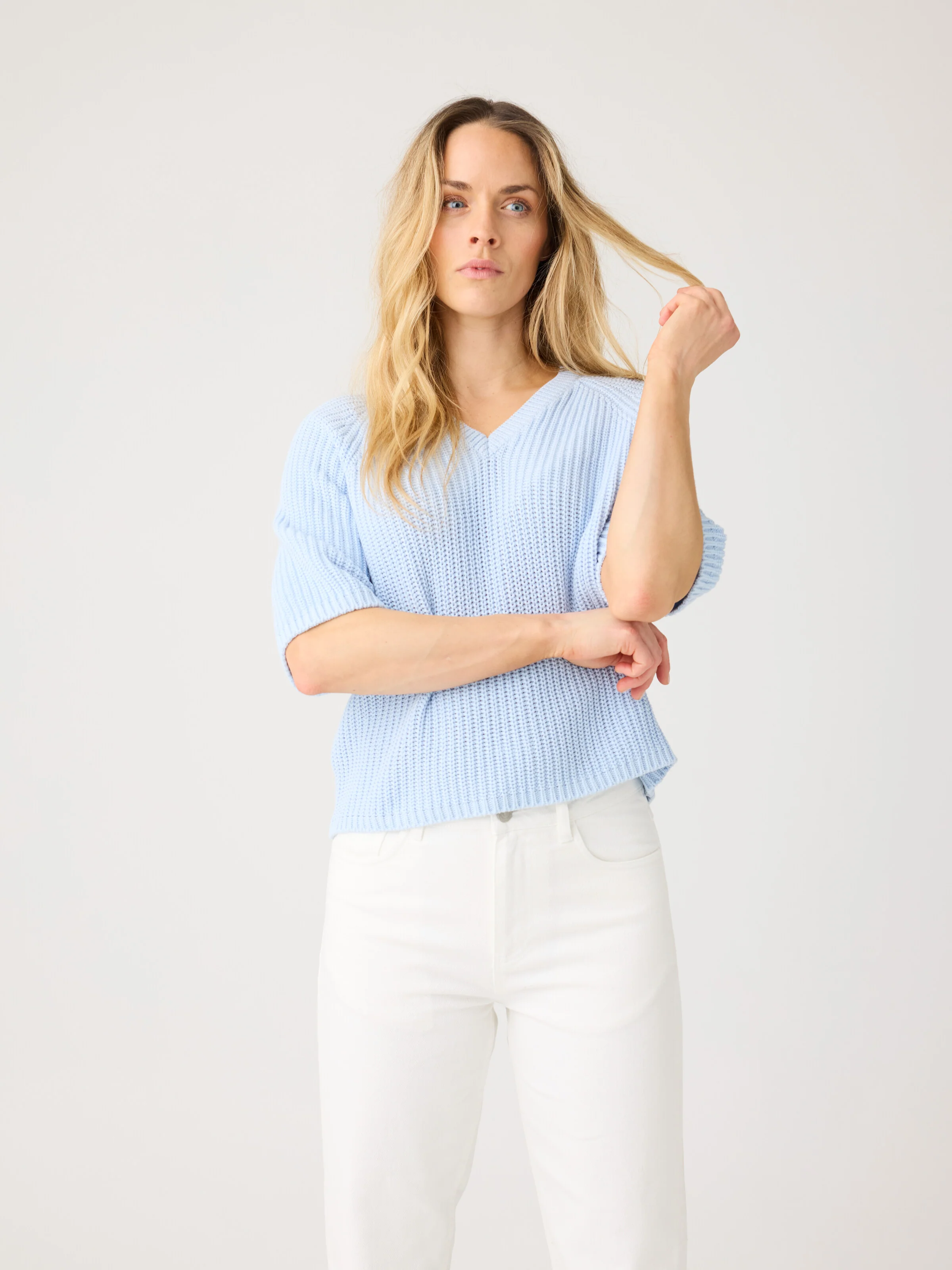 V-neck short sleeve knit - Skyway - Image 2