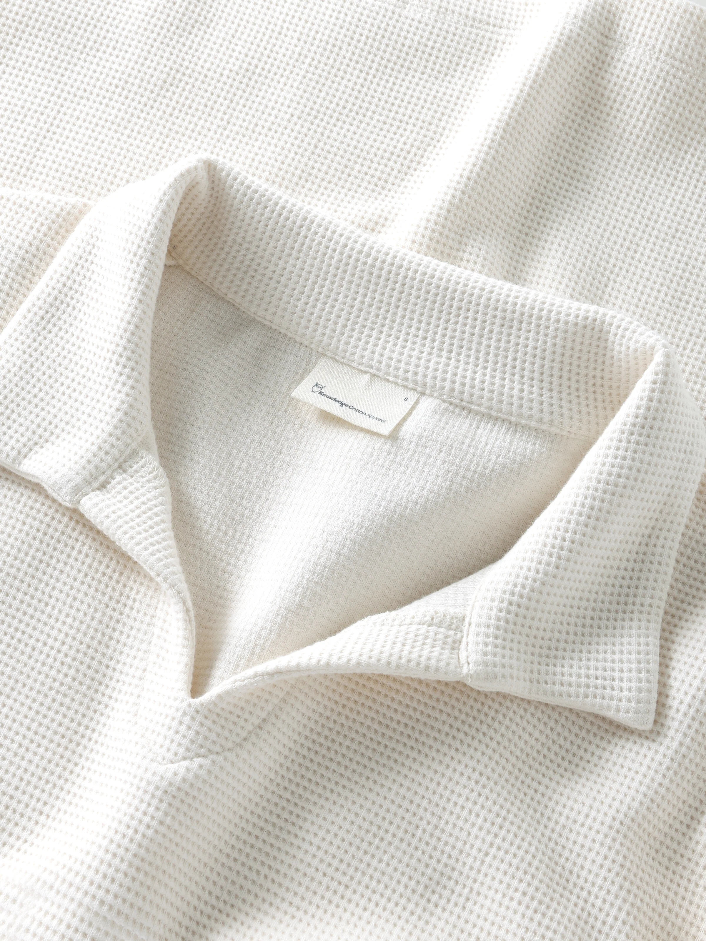 Waffle split neck polo - Egret - Image 3
